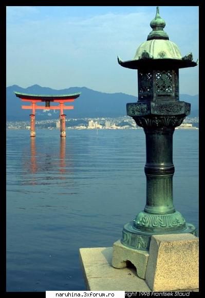 despre japonia limba printr-o dezvoltare maxima limbajului onorific, exprimand diverse grade respect